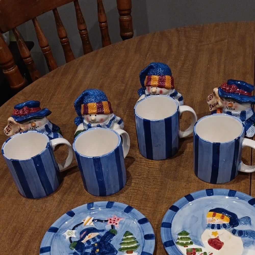 Festive Snowman Ceramic Mug and Plate Set - Picture 6 of 9